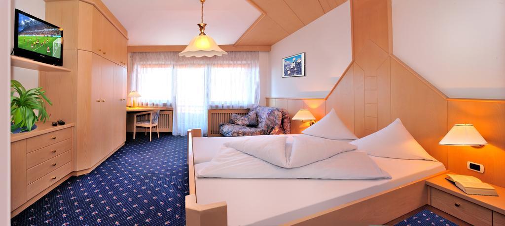 Hotel Hochrain Rasa Dış mekan fotoğraf